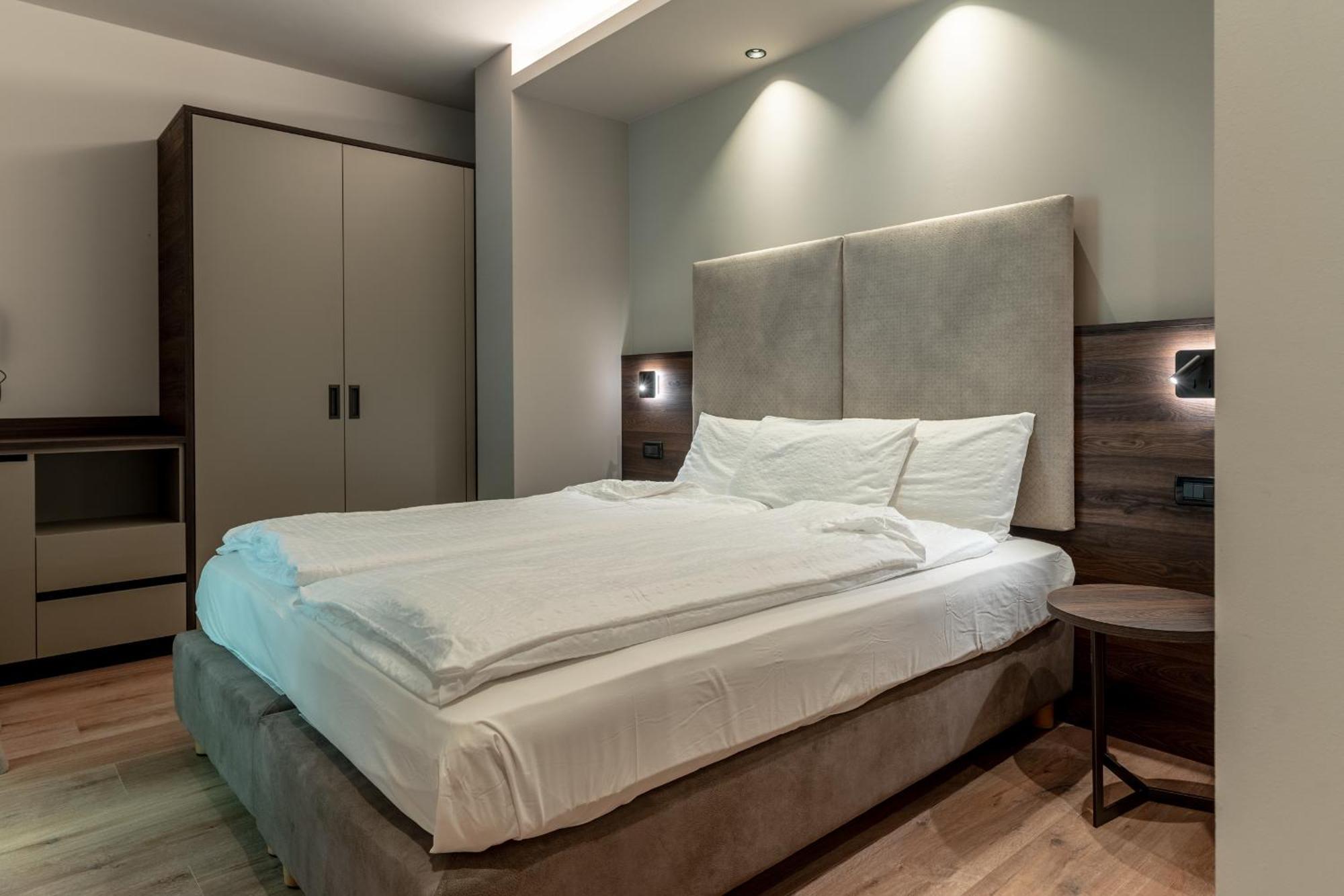 Hotel Ariston Levico Terme Exterior photo