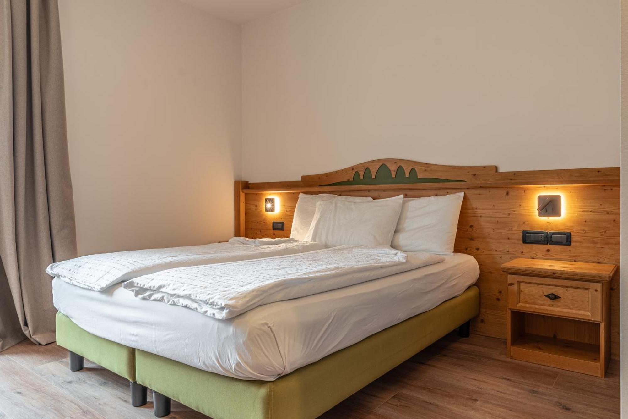Hotel Ariston Levico Terme Exterior photo